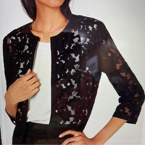 Anne Klein Broderie Cropped Black Floral Lace Cardigan Womens size 2 bohemian